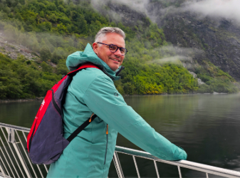 Dennis Bunnik in a fjord